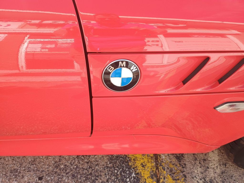2000 BMW Z3 Image 10
