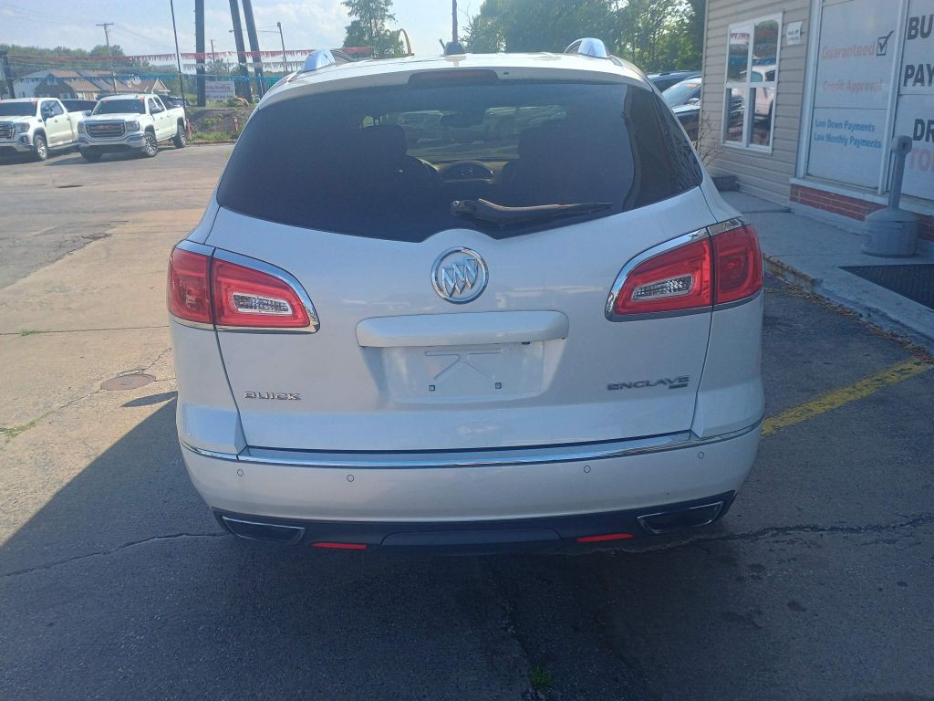 2016 Buick Enclave Image 2