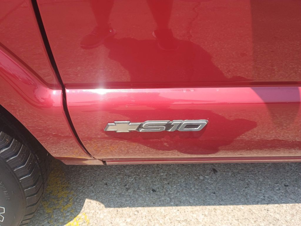 1998 Chevrolet S10 Image 5