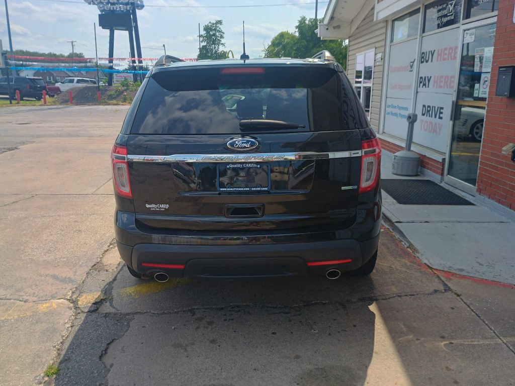 2013 Ford Explorer Image 2