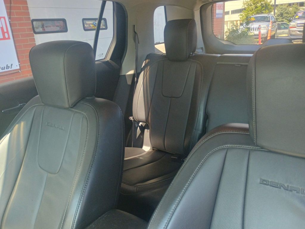 2017 GMC Terrain Image 8