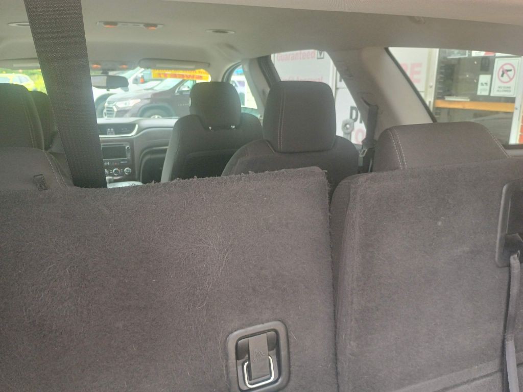 2017 Chevrolet Traverse Image 6