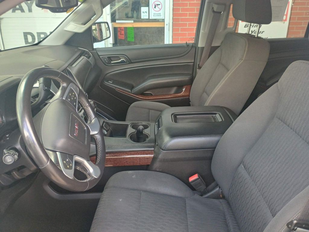 2016 GMC Yukon Image 9