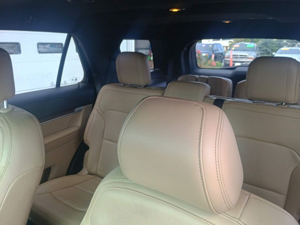 2017 Ford Explorer Image 11