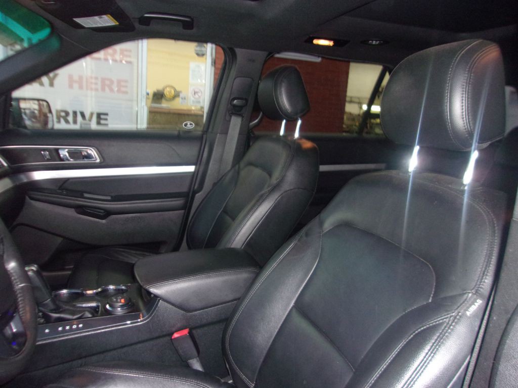 2016 Ford Explorer Image 7