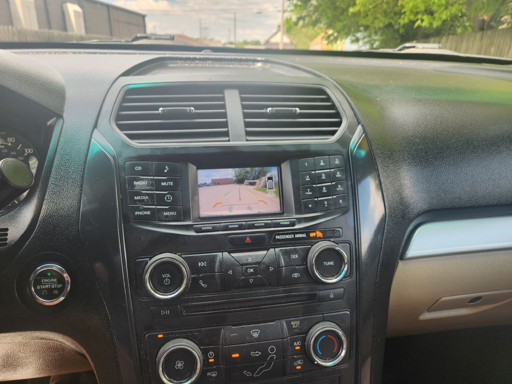 2017 Ford Explorer Image 12