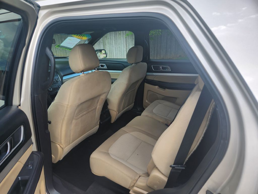 2017 Ford Explorer Image 13