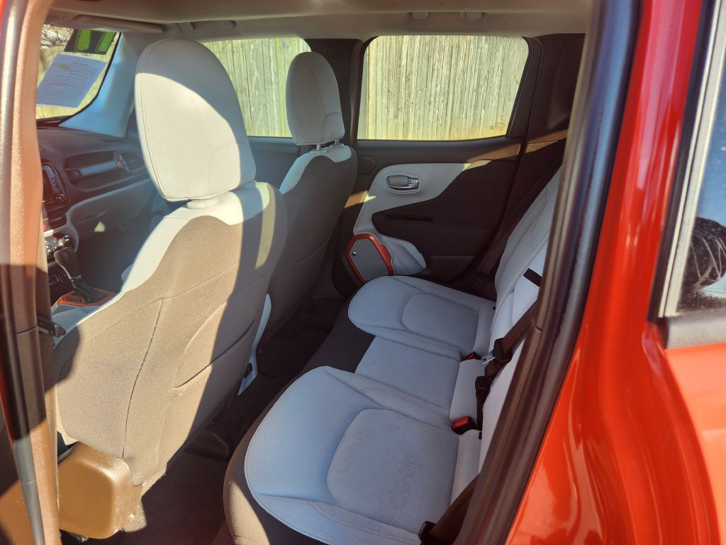 2017 Jeep Renegade Image 13