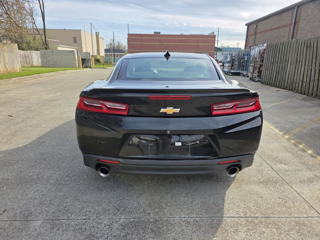 2017 Chevrolet Camaro Image 4
