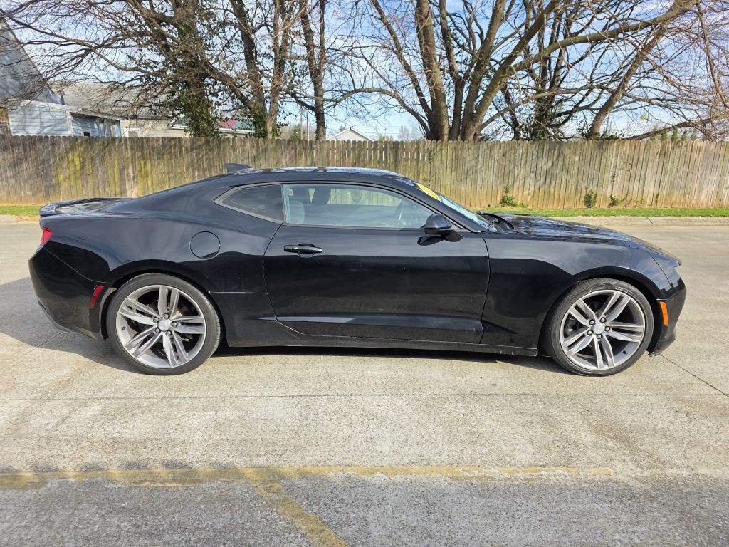 2017 Chevrolet Camaro Image 6