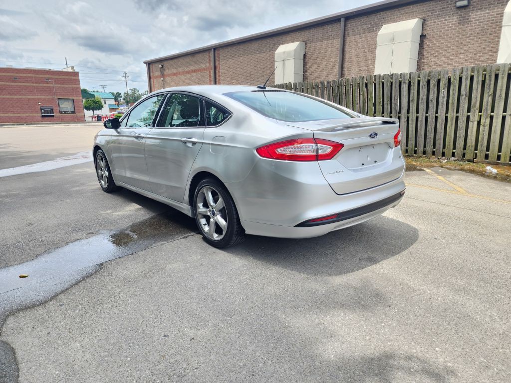 2014 Ford Fusion Image 2
