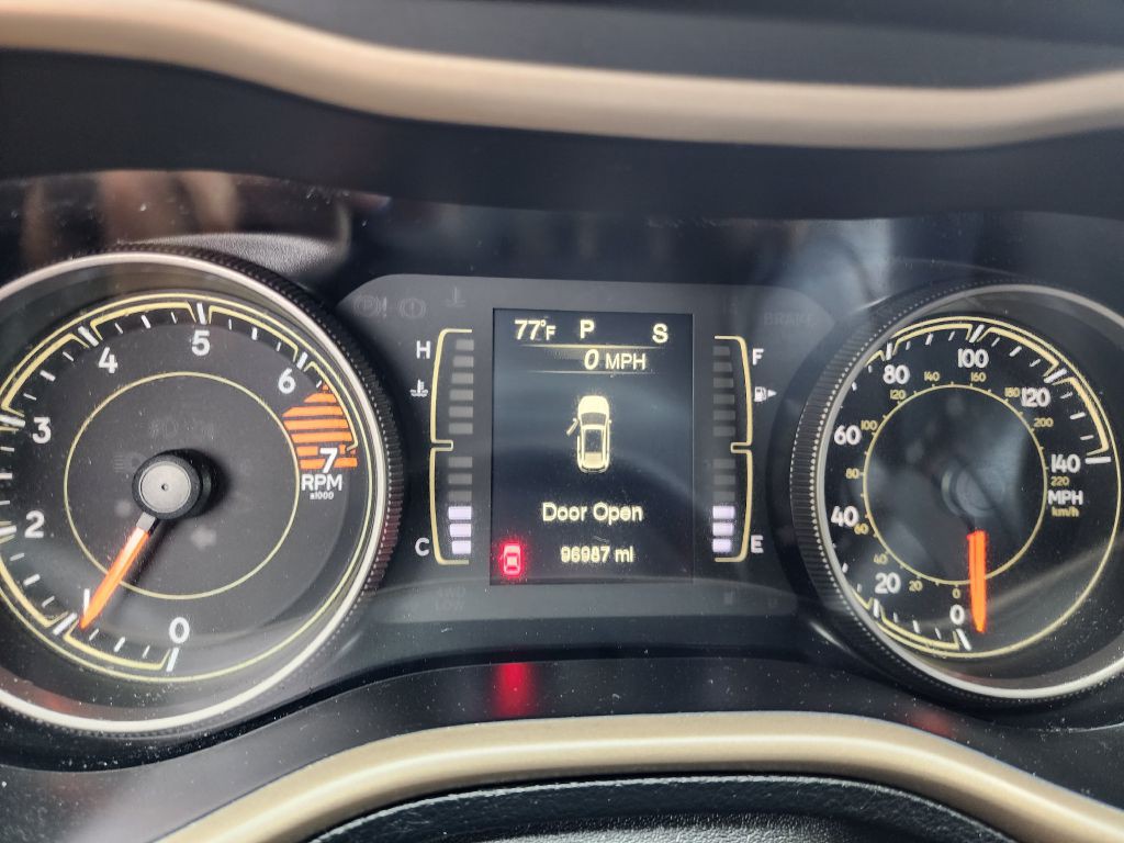 2018 Jeep Cherokee Image 13