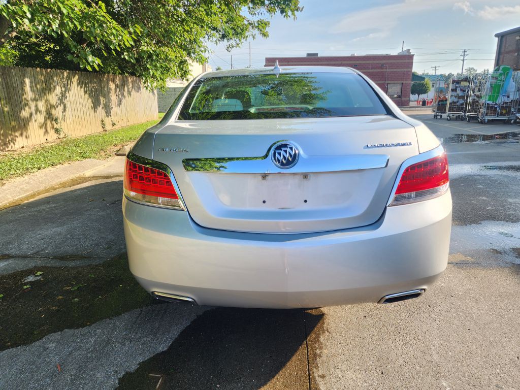 2013 Buick Lacrosse Image 4