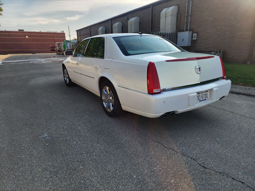 2007 Cadillac DTS Image 3