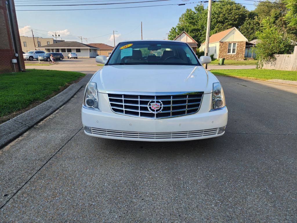 2007 Cadillac DTS Image 8