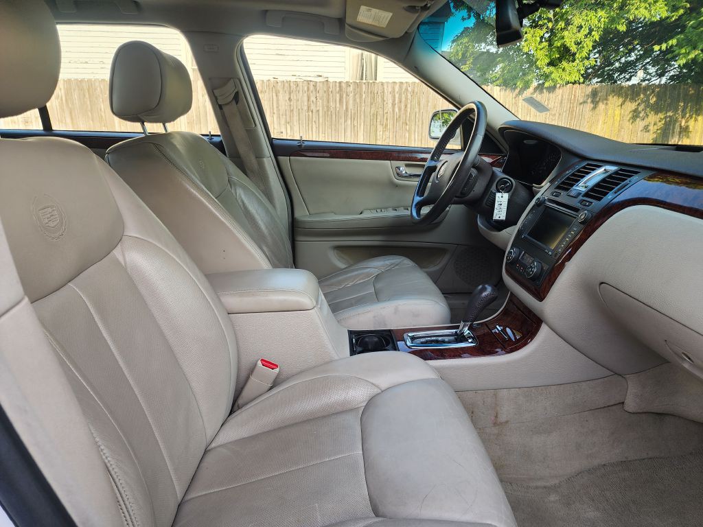 2007 Cadillac DTS Image 17