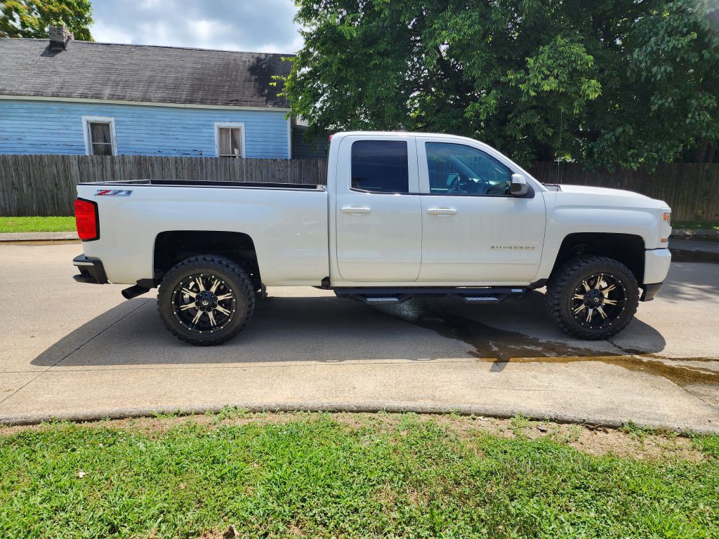 2017 Chevrolet Silverado 1500 Image 5