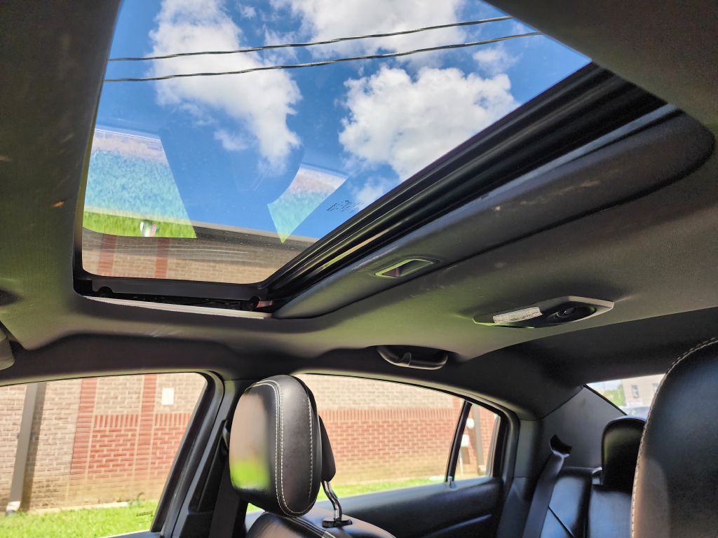 2014 Chrysler 200 Image 12