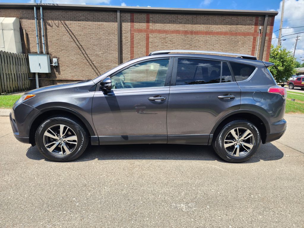 2018 Toyota Rav4 Image 2