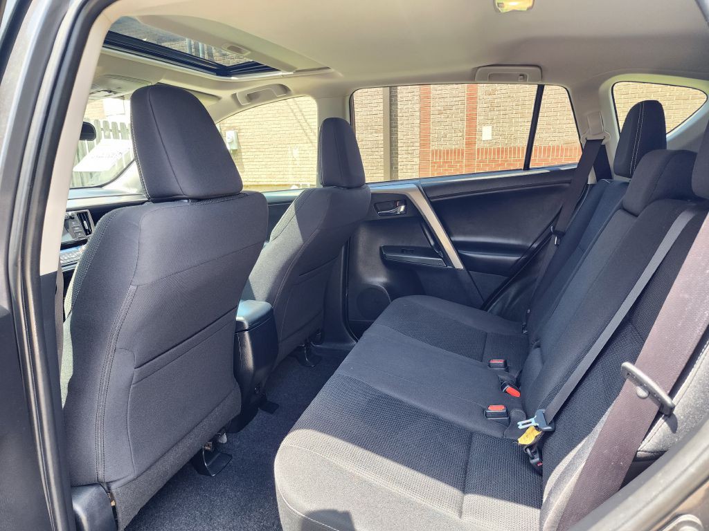 2018 Toyota Rav4 Image 19