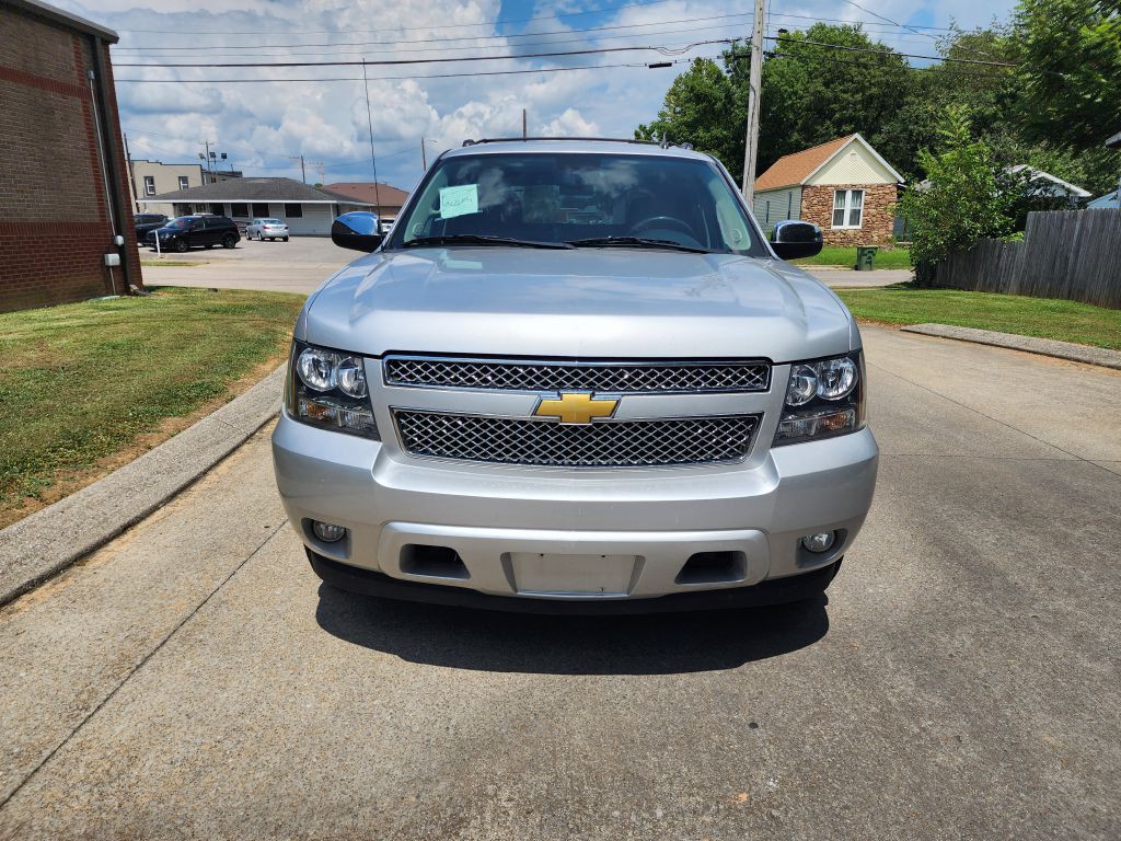 2013 Chevrolet Avalanche Image 8