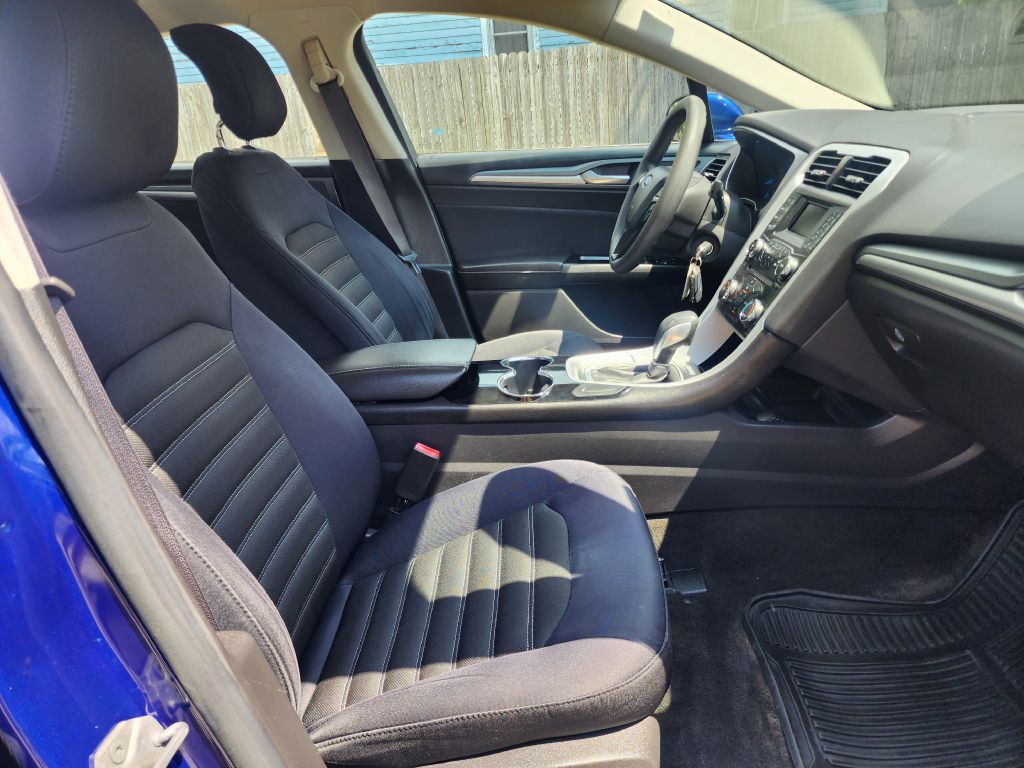 2014 Ford Fusion Image 16