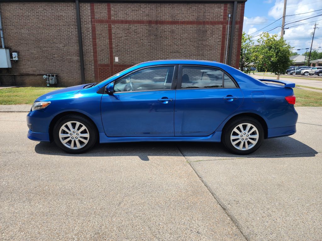2010 Toyota Corolla Image 2