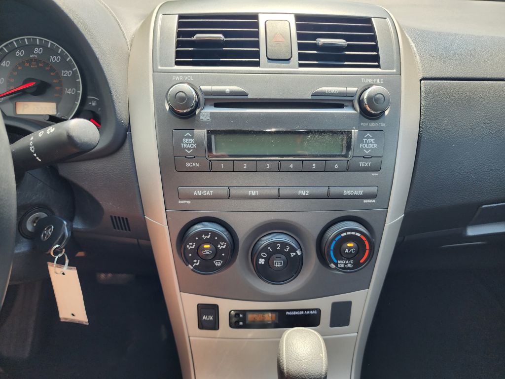 2010 Toyota Corolla Image 18
