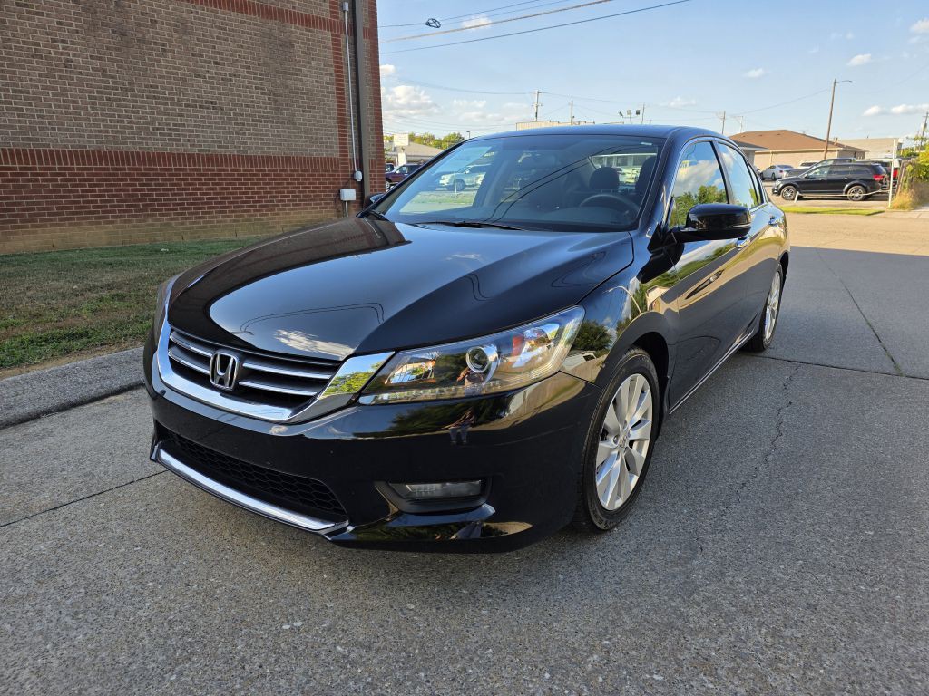 2015 Honda Accord Image 1