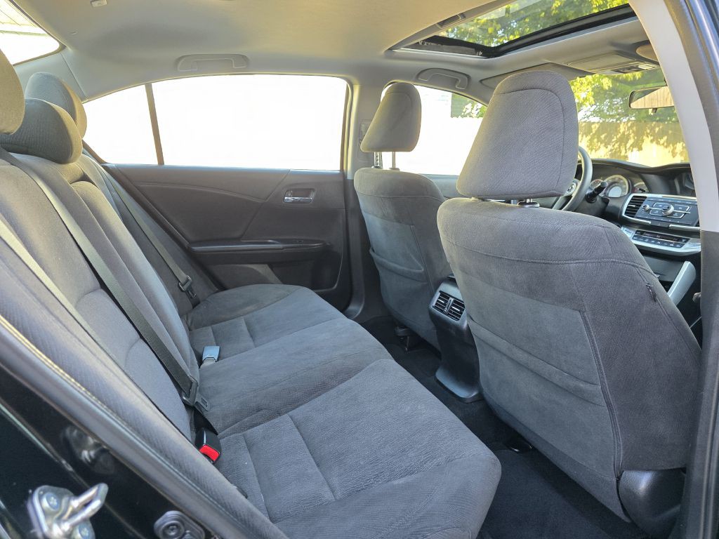 2015 Honda Accord Image 19