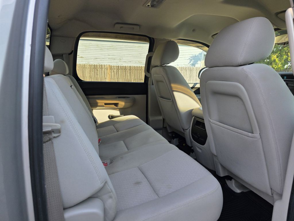 2010 Chevrolet Silverado 1500 Image 18