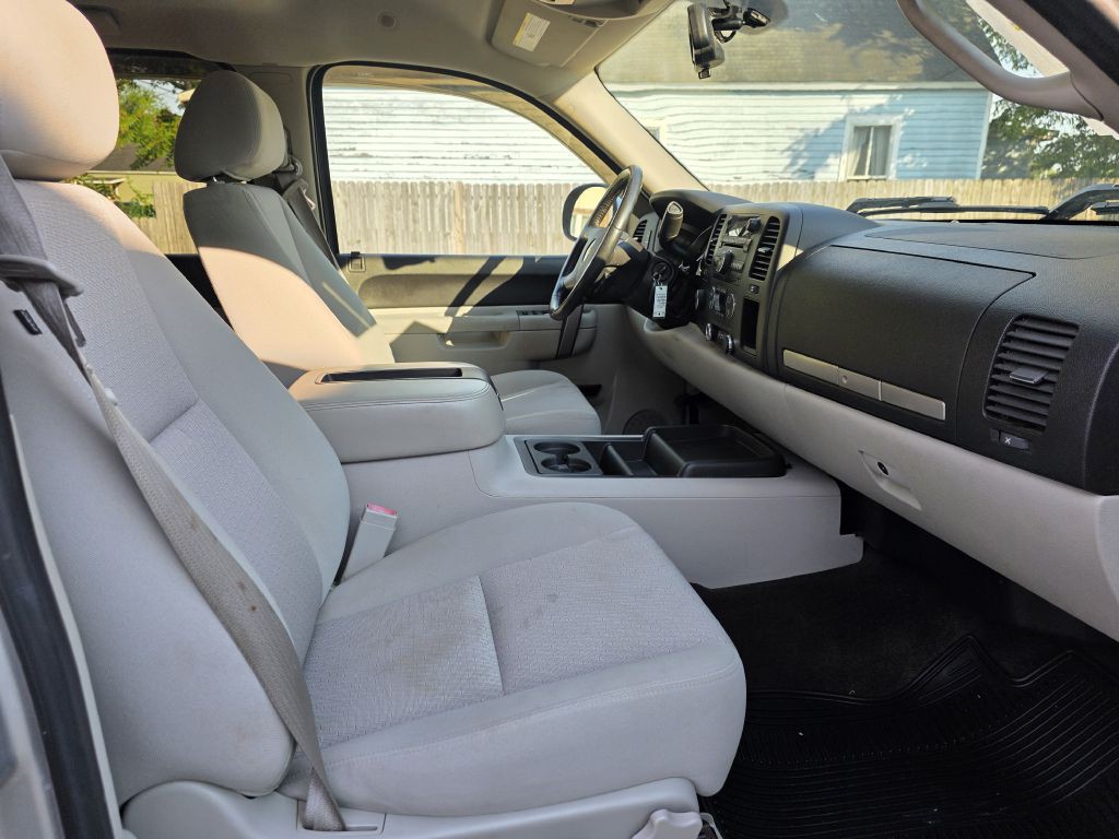 2010 Chevrolet Silverado 1500 Image 19
