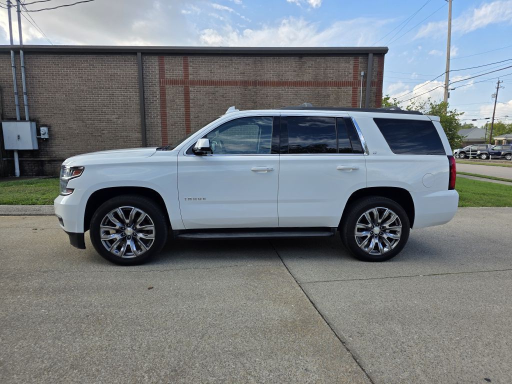 2017 Chevrolet Tahoe Image 2