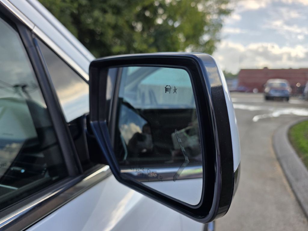 2017 Chevrolet Tahoe Image 19