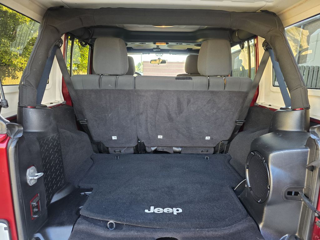 2012 Jeep Wrangler Unlimited Image 20