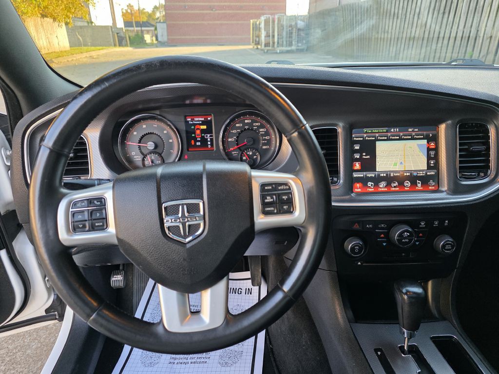 2013 Dodge Charger Image 12