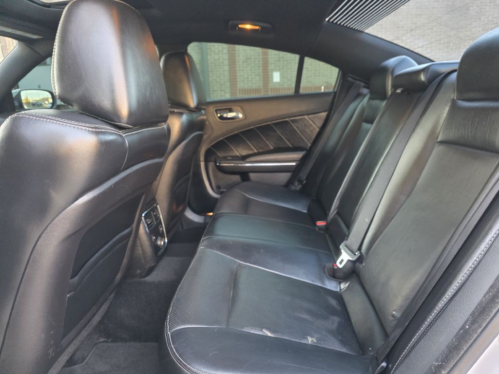 2013 Dodge Charger Image 16