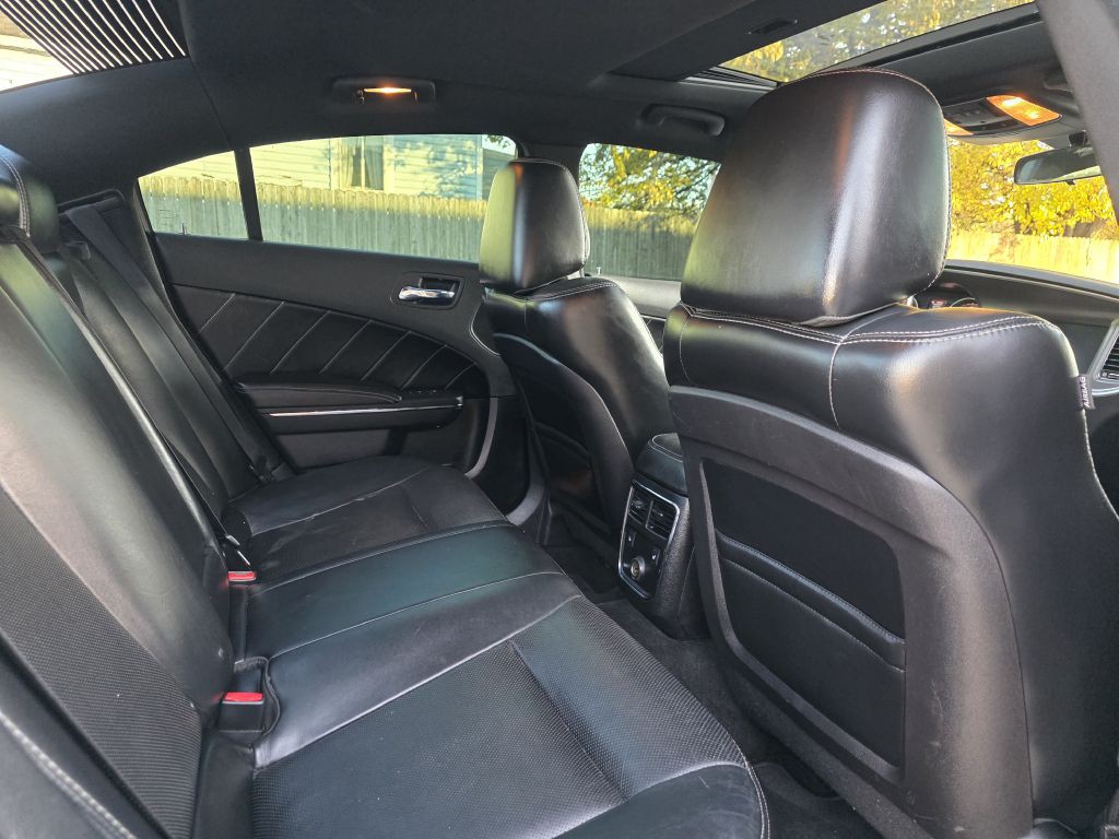 2013 Dodge Charger Image 17