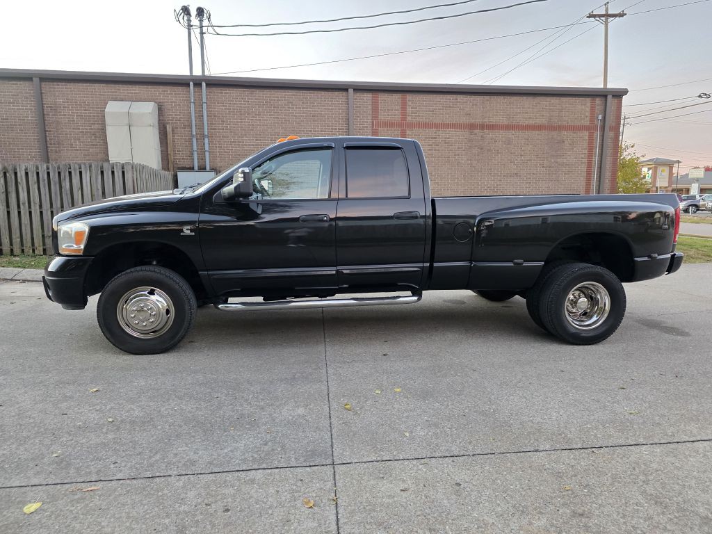 2006 Dodge Ram 3500 Image 2