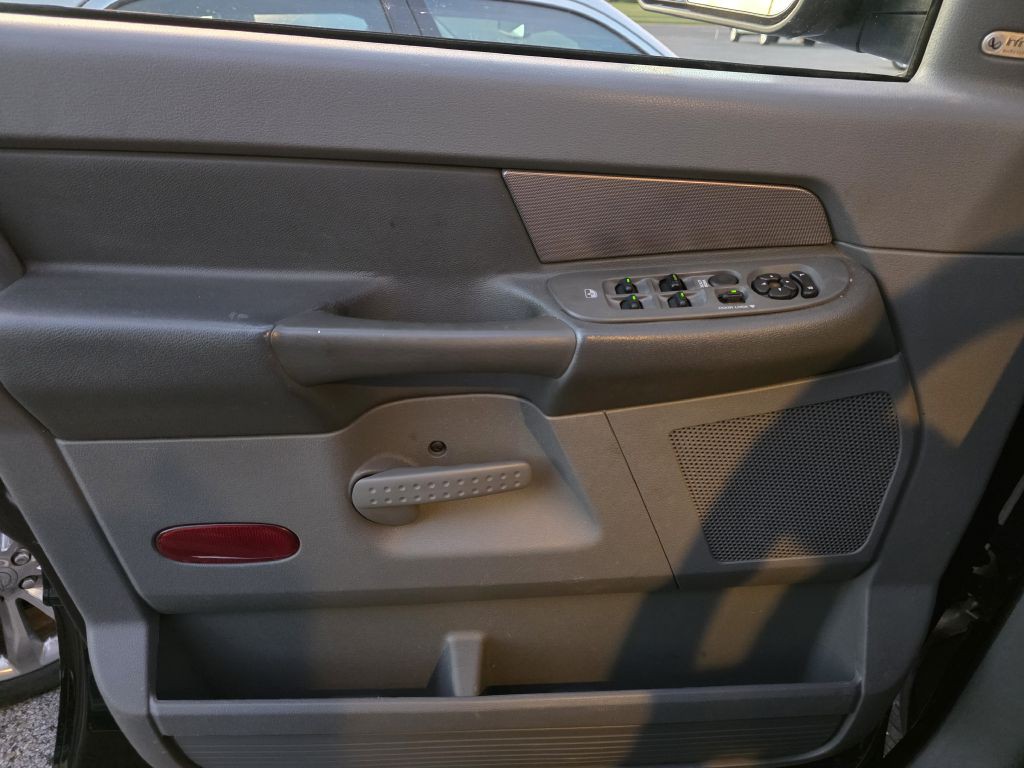 2006 Dodge Ram 3500 Image 20