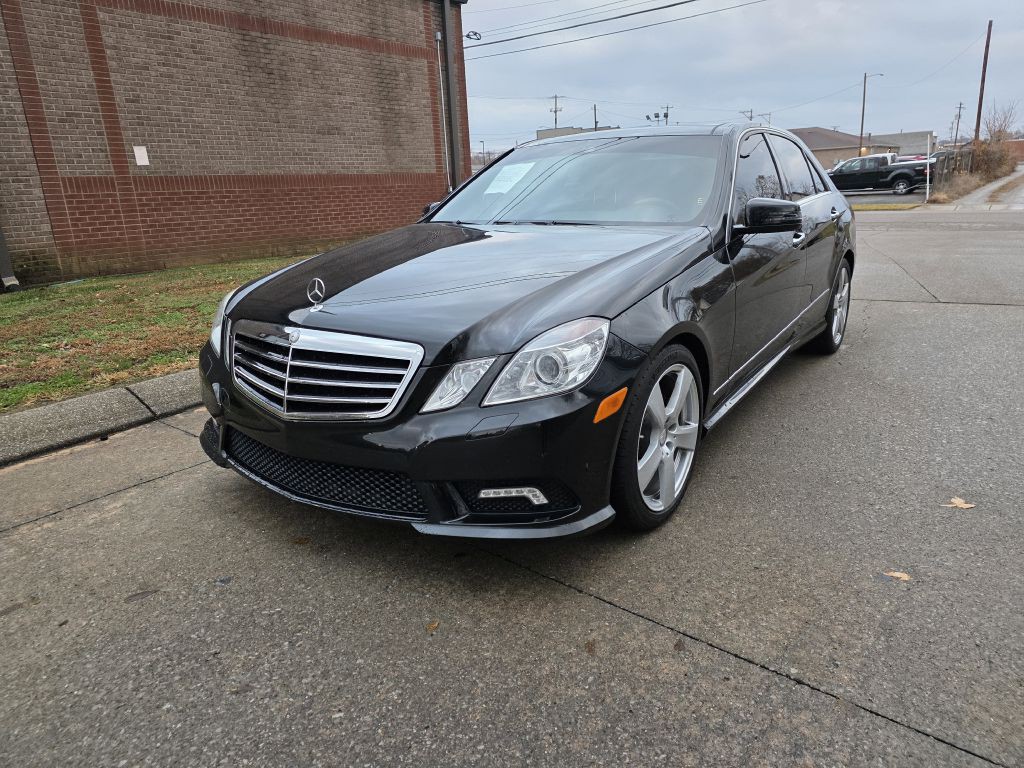 2011 Mercedes-Benz E-Class Image 1