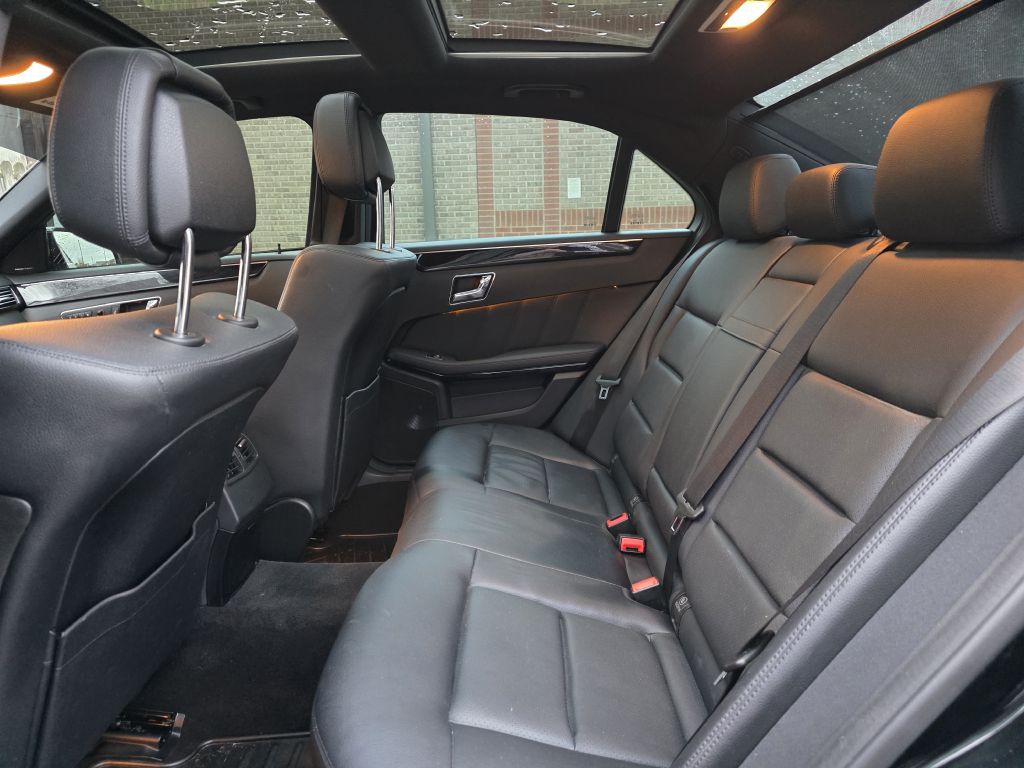 2011 Mercedes-Benz E-Class Image 16