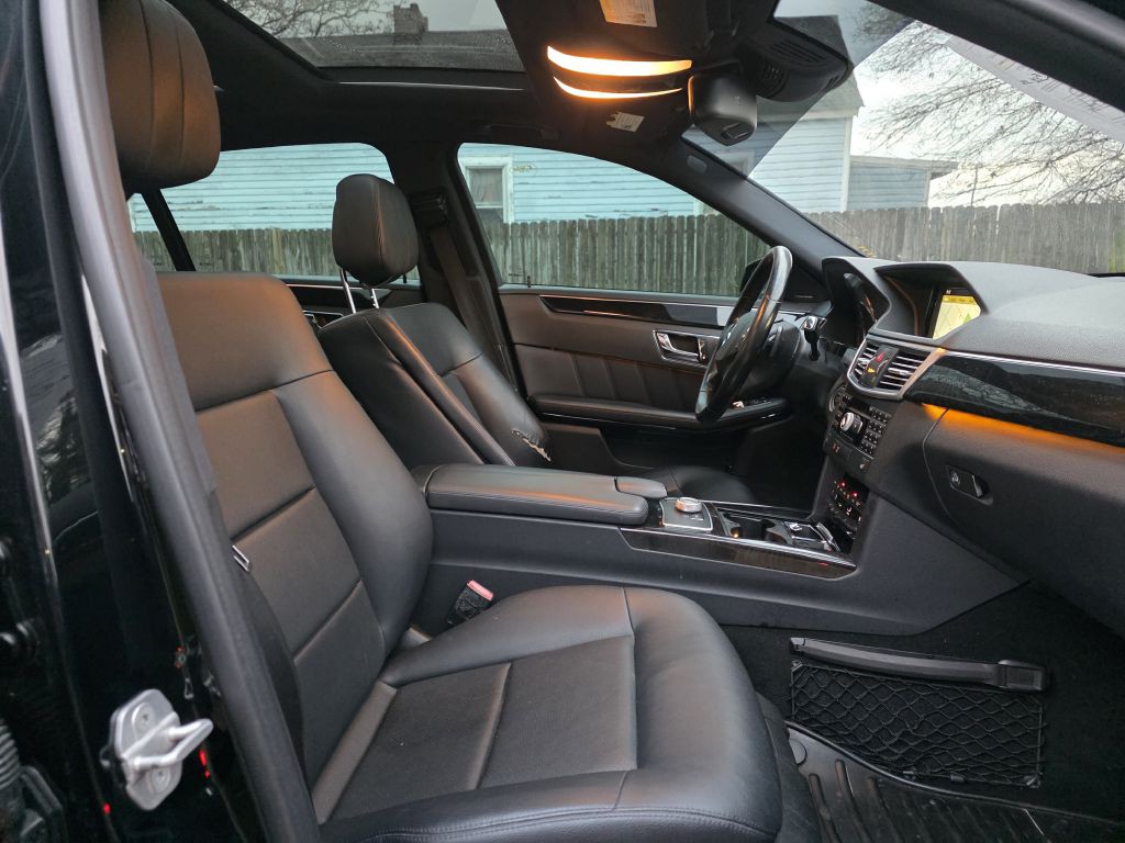 2011 Mercedes-Benz E-Class Image 19