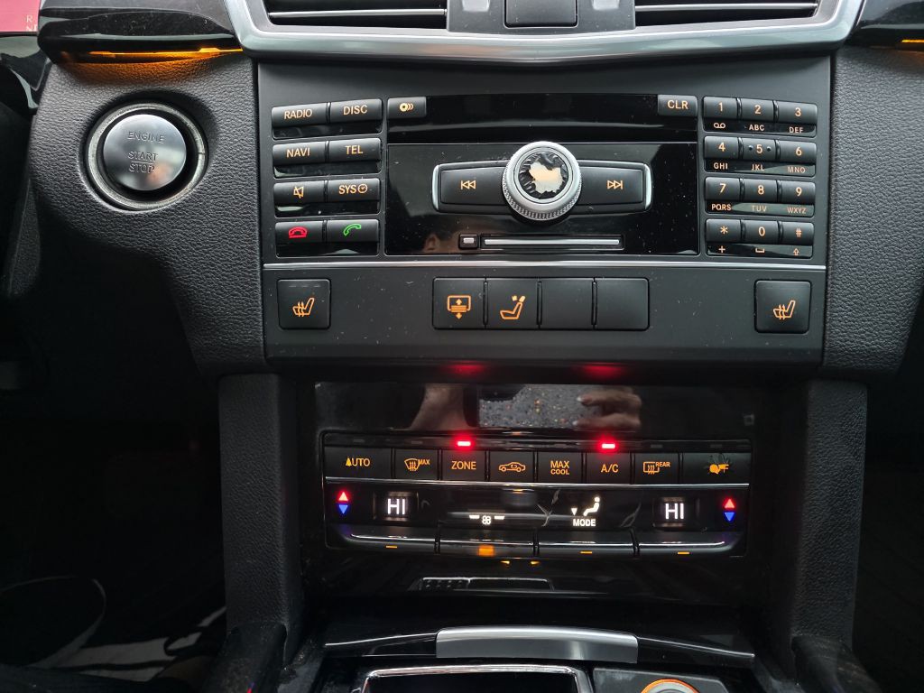 2011 Mercedes-Benz E-Class Image 21