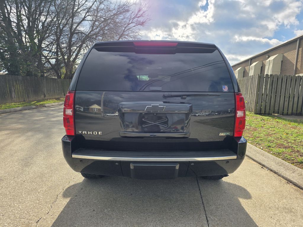 2011 Chevrolet Tahoe Image 4