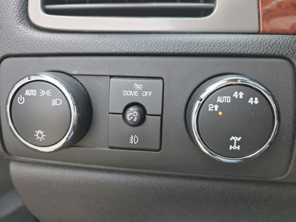 2011 Chevrolet Tahoe Image 13