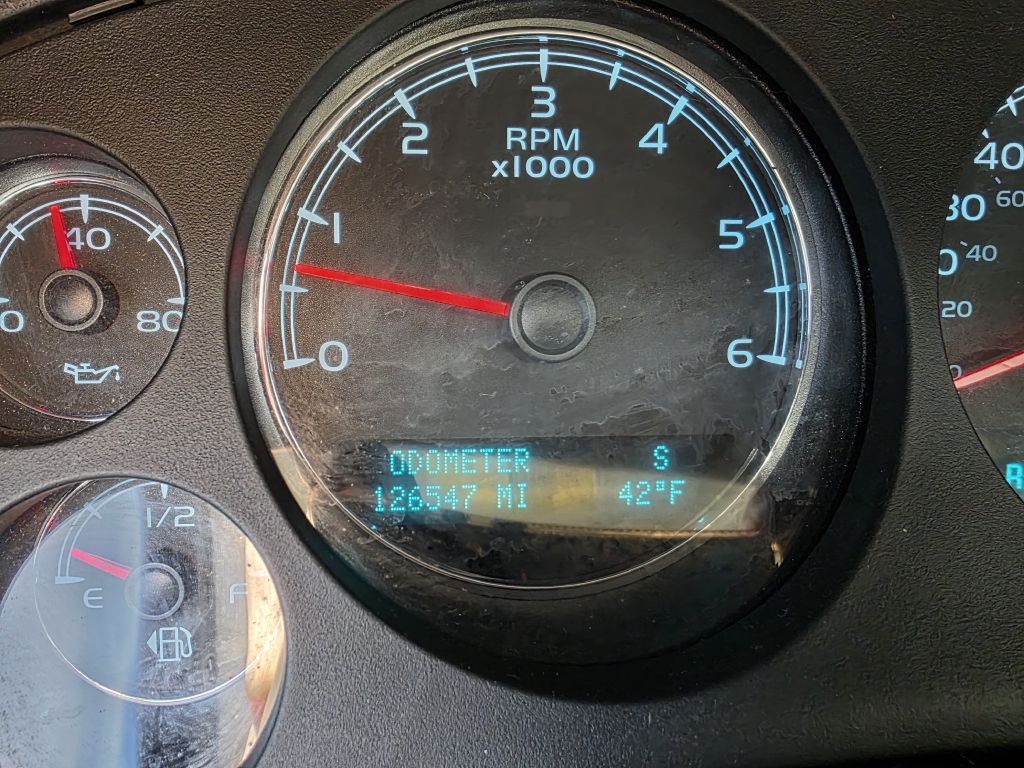 2011 Chevrolet Tahoe Image 16