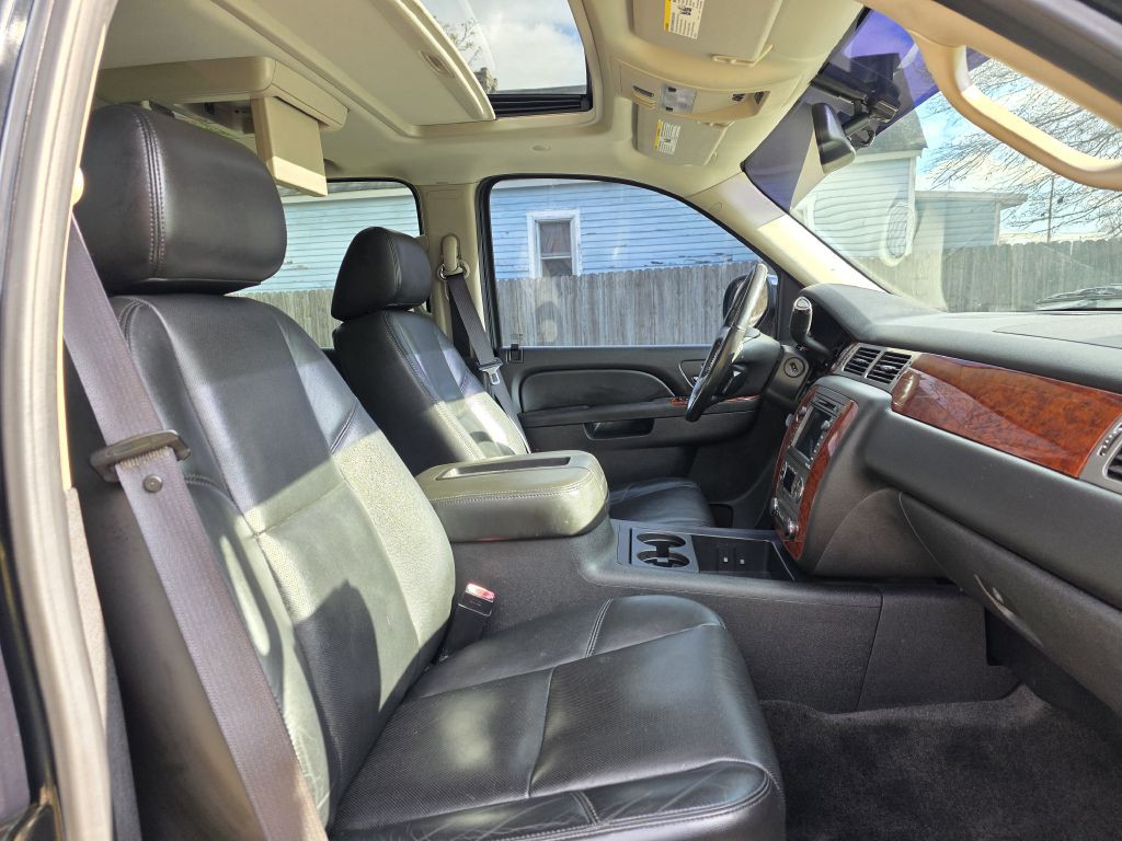2011 Chevrolet Tahoe Image 21