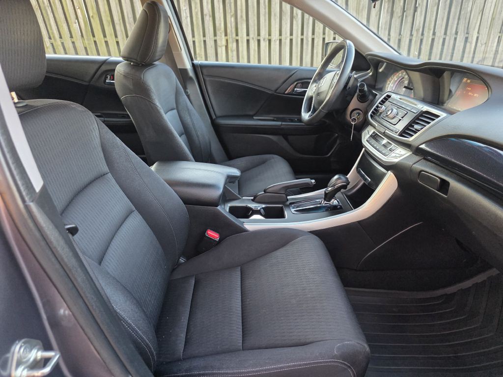 2014 Honda Accord Image 15