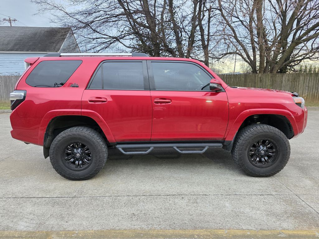2019 Toyota 4Runner Image 6